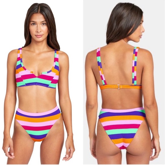 🌺 RVCA MAKO BRALETTE BIKINI TOP🌺 - Picture 3 of 6